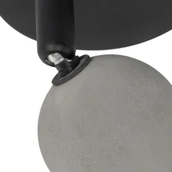 Industrieller Fleck schwarz mit Beton - Pedra