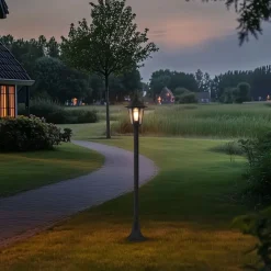 Klassische Wegeleuchte schwarz 122cm IP44 - New Haven Gehämmert