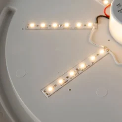 Moderne Deckenleuchte weiß inkl. LED 15W IP44 - Tiho