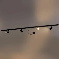 1-Phasen-Schienensystem schwarz mit 4 Strahlern und I-Netzteil quadratisch - Jeana