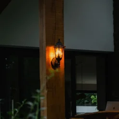 Romantische Außenwandleuchte schwarz IP44 - New Haven