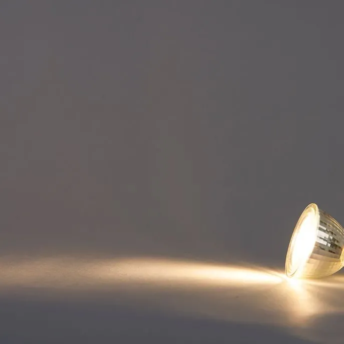 Set mit 5 GU5.3 LED-Leuchtmitteln MR16 5W 420lm 2700K 12V