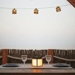 Tischleuchte aus Bambus mit Flammeneffekt inkl. LED IP44 Solar Wiederaufladbar - Vega