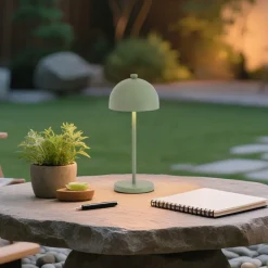 Tischleuchte Grün inkl. LED IP54 Wiederaufladbar mit Ladestation - Squirrel