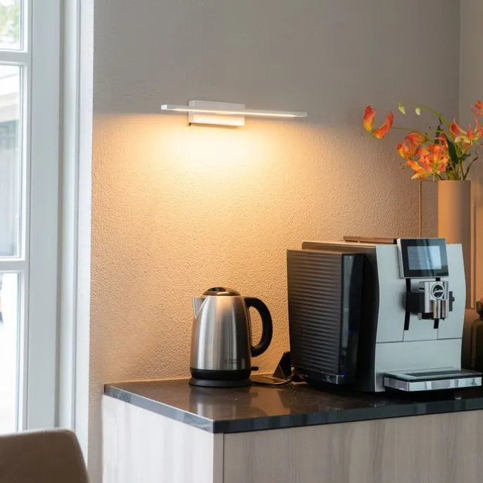 Wandleuchte weiß 41,5 cm inkl. LED IP44 - Jerre